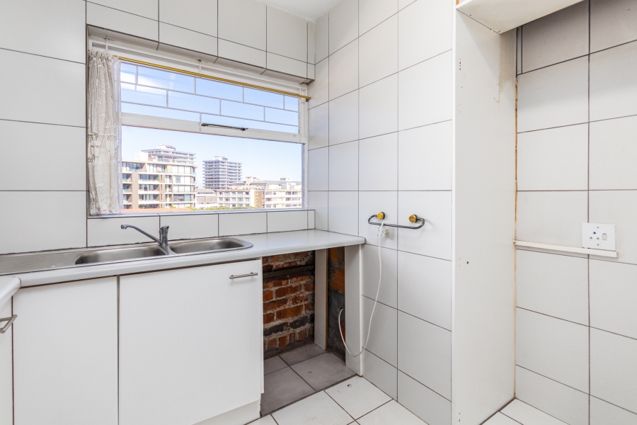 1 Bedroom Property for Sale in Green Point Western Cape